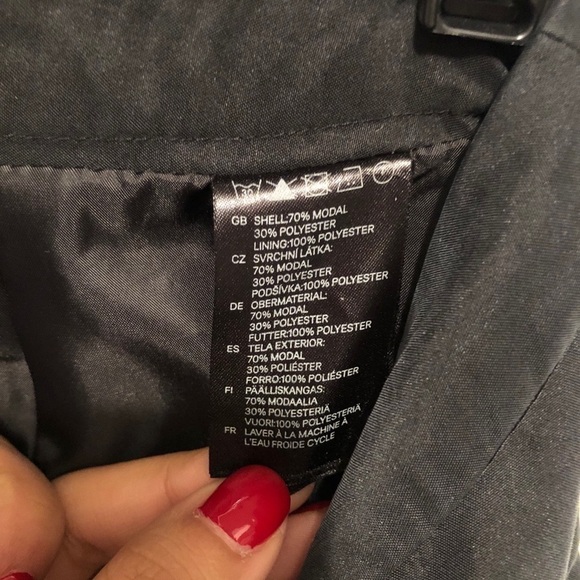 H&M Black Metallic Mini Skirt - Picture 8 of 8